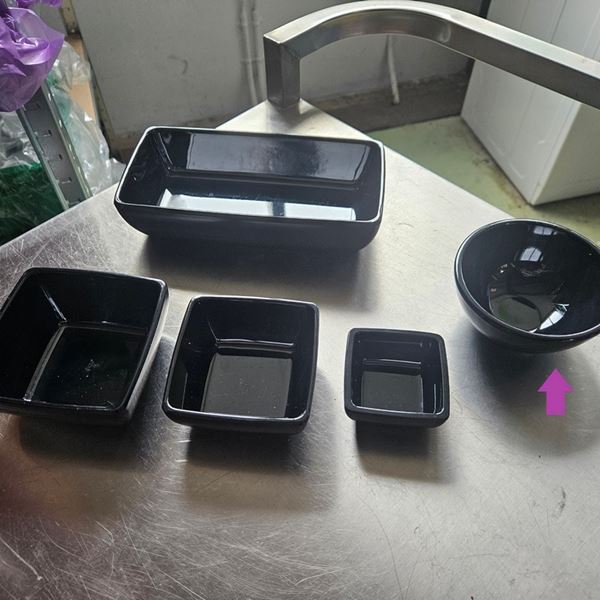 Schaaltje 10x5cm - Melanie zwart Rond 