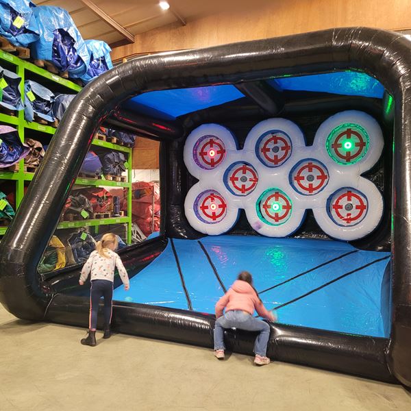 Combi Sport Arena inclusief Interactive Play System (IPS) - Basketbal (interactief) Combi Sport Arena inclusief Interactive Play System (IPS) - Basketbal (interactief)