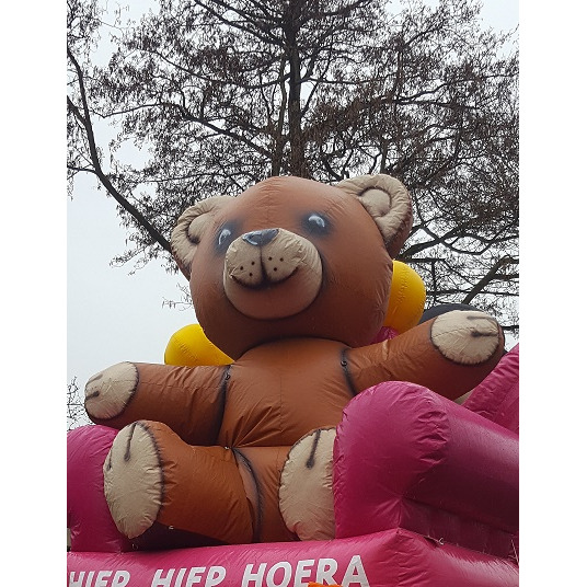Opblaasfiguur - Beer zwaaiend