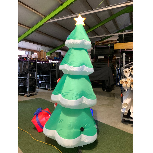 Opblaasfiguur - Kerstboom 2,1m