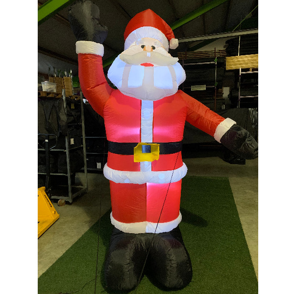 Opblaasfiguur - Kerstman zwaaiend 2,4m