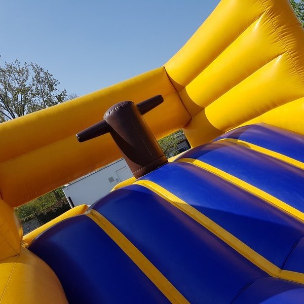 Springkussen Piratenschip 10m
