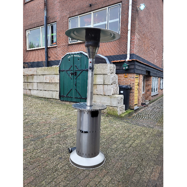 Terrasheater met tafeltje